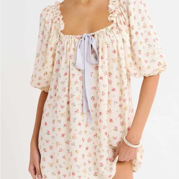 Rumored Dresses & Skirts - RUMORED Darling Mini Dress Country Blossom size XS